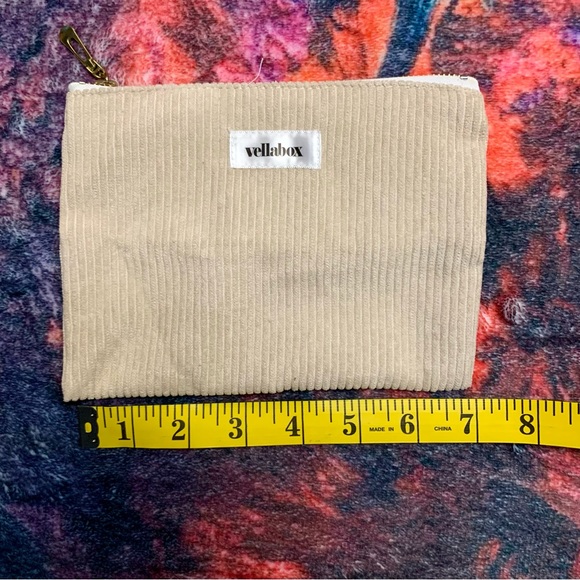 💜 Vella Box Tan Corduroy Cosmetic Bag - Picture 3 of 6